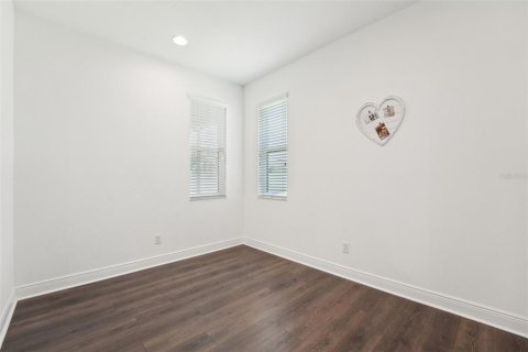 House in Lutz, Florida 5 bedrooms, 310.01 sq.m. № 2155927 - photo 26