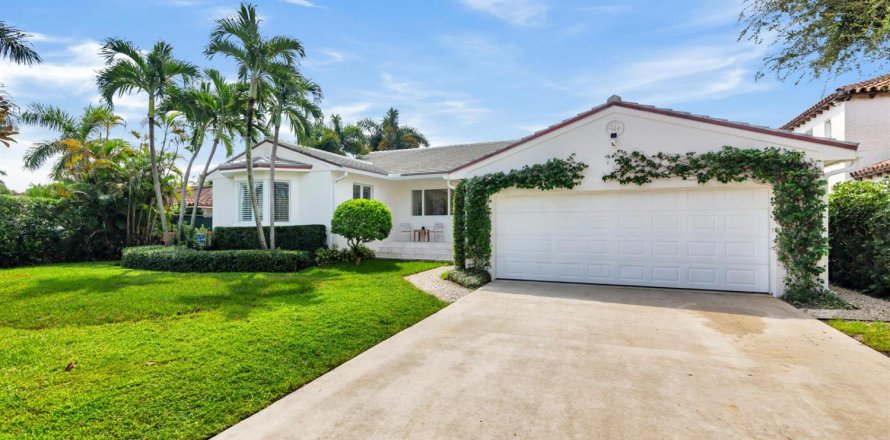 Villa ou maison à West Palm Beach, Floride 5 chambres, 316.24 m2 № 2389564