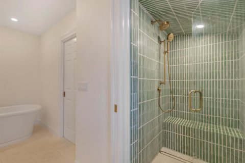 Villa ou maison à louer à West Palm Beach, Floride: 5 chambres, 316.24 m2 № 2389564 - photo 22