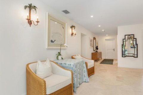 Villa ou maison à louer à West Palm Beach, Floride: 5 chambres, 316.24 m2 № 2389564 - photo 6