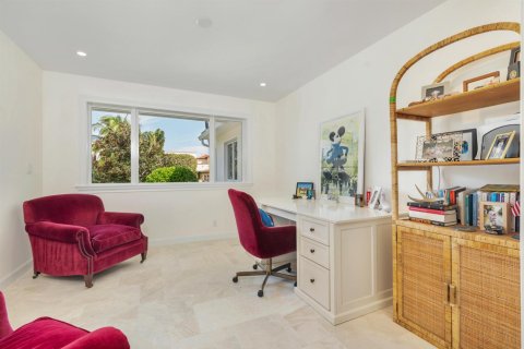 Villa ou maison à louer à West Palm Beach, Floride: 5 chambres, 316.24 m2 № 2389564 - photo 17