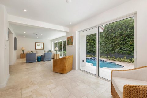 Villa ou maison à louer à West Palm Beach, Floride: 5 chambres, 316.24 m2 № 2389564 - photo 16
