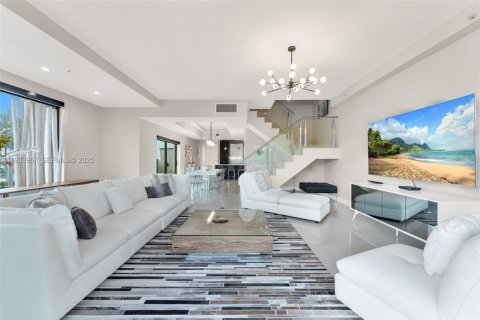 Condominio en venta en Fort Lauderdale, Florida, 3 dormitorios, 220.46 m2 № 1992298 - foto 17