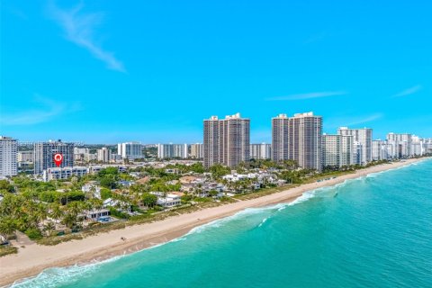 Condominio en venta en Fort Lauderdale, Florida, 3 dormitorios, 220.46 m2 № 1992298 - foto 6