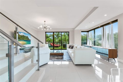 Condominio en venta en Fort Lauderdale, Florida, 3 dormitorios, 220.46 m2 № 1992298 - foto 18