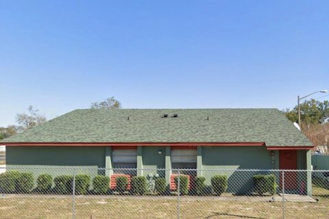 Commercial property in Lakeland, Florida 8 bedrooms, 376.81 sq.m. № 2308884