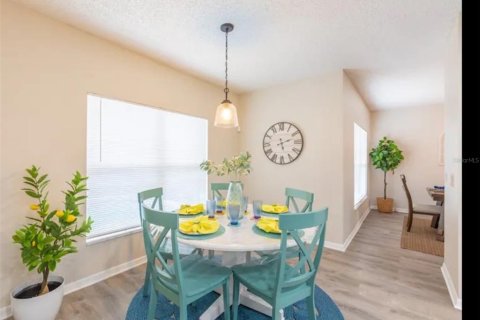 Villa ou maison à vendre à Kissimmee, Floride: 4 chambres, 264.49 m2 № 1815684 - photo 8