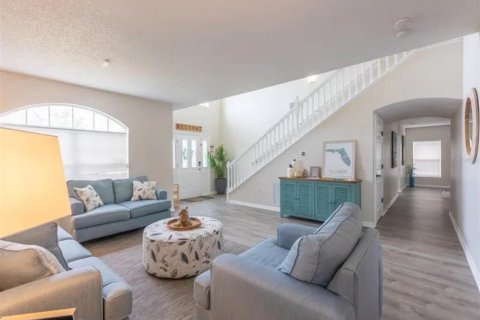 Villa ou maison à vendre à Kissimmee, Floride: 4 chambres, 264.49 m2 № 1815684 - photo 4