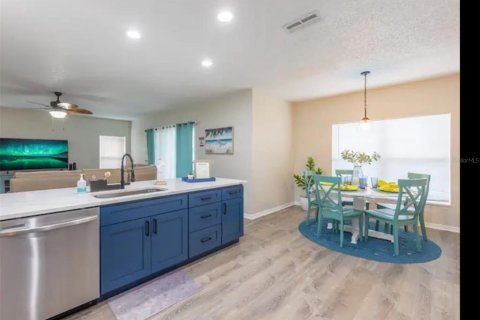 Villa ou maison à vendre à Kissimmee, Floride: 4 chambres, 264.49 m2 № 1815684 - photo 9