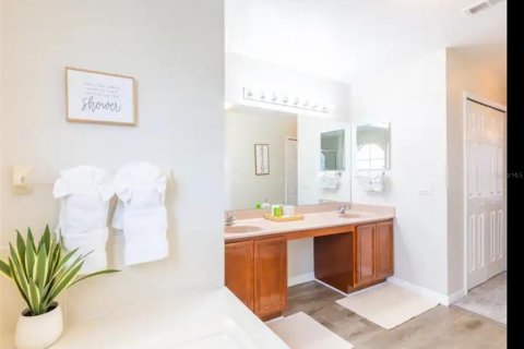 Villa ou maison à vendre à Kissimmee, Floride: 4 chambres, 264.49 m2 № 1815684 - photo 21