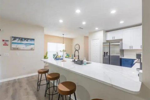 Villa ou maison à vendre à Kissimmee, Floride: 4 chambres, 264.49 m2 № 1815684 - photo 12