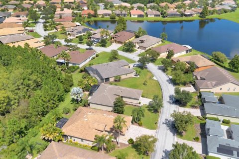 House in Poinciana, Florida 2 bedrooms, 155.43 sq.m. № 2396259 - photo 20