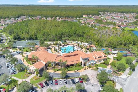 House in Poinciana, Florida 2 bedrooms, 155.43 sq.m. № 2396259 - photo 29