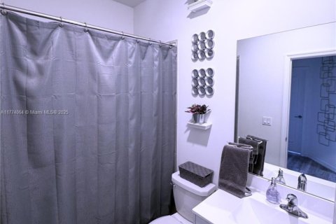 Touwnhouse à vendre à Lauderhill, Floride: 3 chambres, 151.99 m2 № 1714849 - photo 13