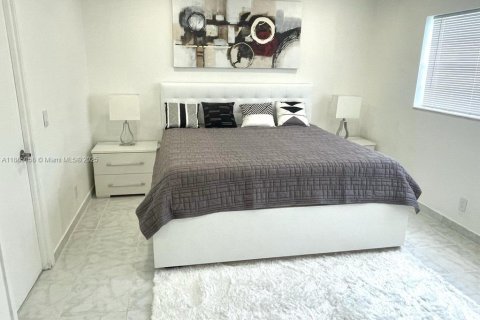 Condominio en alquiler en Lauderdale Lakes, Florida, 2 dormitorios, 87.7 m2 № 2014725 - foto 16