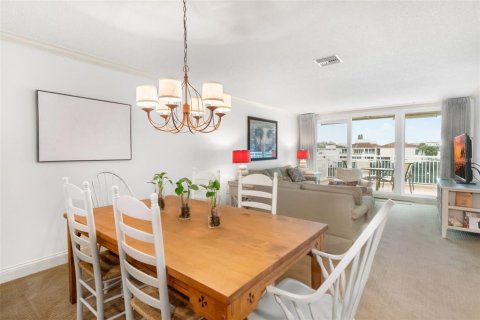 Condo in Longboat Key, Florida, 2 bedrooms  № 1718941 - photo 18