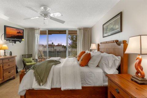 Condo in Longboat Key, Florida, 2 bedrooms  № 1718941 - photo 23