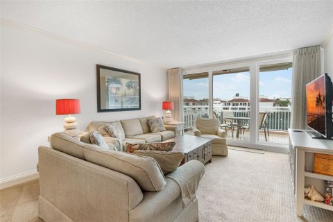 Condo in Longboat Key, Florida, 2 bedrooms  № 1718941 - photo 11