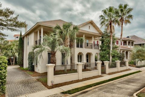 House in Miramar Beach, Florida 4 bedrooms, 286.23 sq.m. № 562152 - photo 1