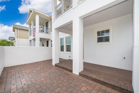 Touwnhouse à louer à Orlando, Floride: 3 chambres, 164.99 m2 № 1832713 - photo 2