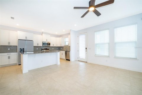 Touwnhouse à louer à Orlando, Floride: 3 chambres, 164.99 m2 № 1832713 - photo 5