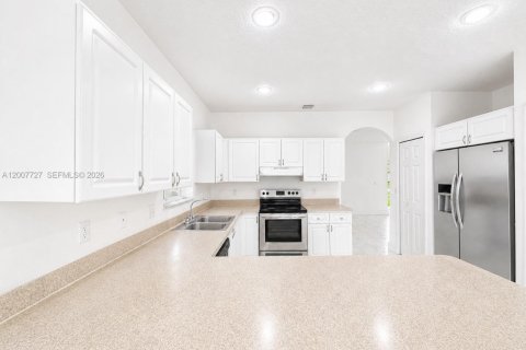 Casa en alquiler en Florida City, Florida, 4 dormitorios, 200.67 m2 № 2071683 - foto 9