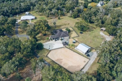 Villa ou maison à vendre à DeLand, Floride: 4 chambres, 223.71 m2 № 1904361 - photo 1