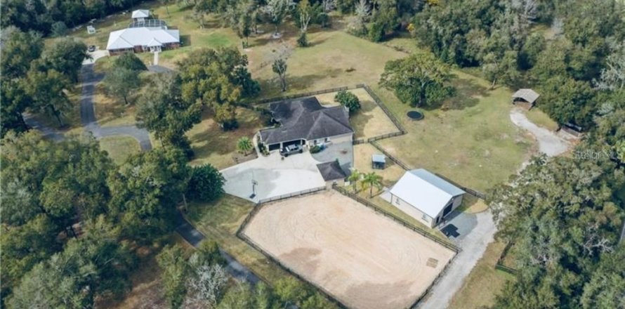 Villa ou maison à DeLand, Floride 4 chambres, 223.71 m2 № 1904361