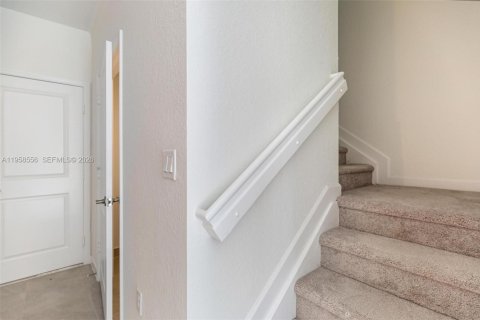 Adosado en venta en Homestead, Florida, 3 dormitorios, 166.85 m2 № 2017766 - foto 8