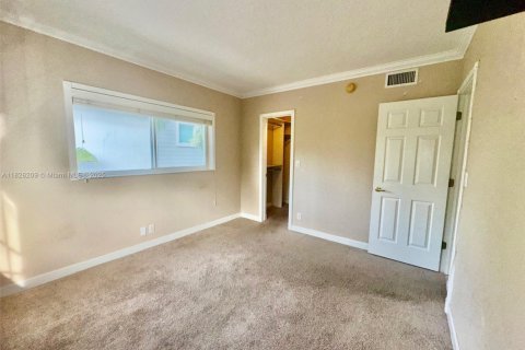 Condo in Fort Lauderdale, Florida, 1 bedroom  № 1818395 - photo 10