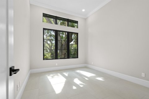 House in Vero Beach, Florida 3 bedrooms, 252.69 sq.m. № 2088035 - photo 28