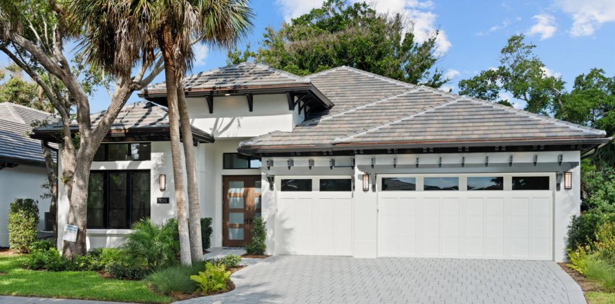 House in Vero Beach, Florida 3 bedrooms, 252.69 sq.m. № 2088035