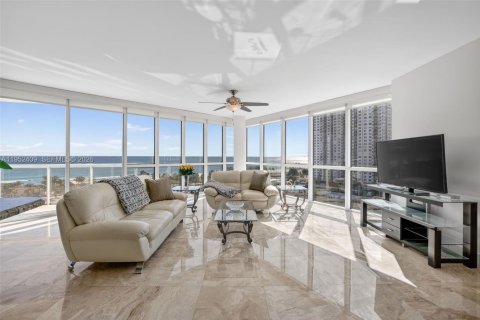 Купить кондоминиум в Помпано-Бич, Флорида 3 спальни, 195.84м2, № 2017639 - фото 8