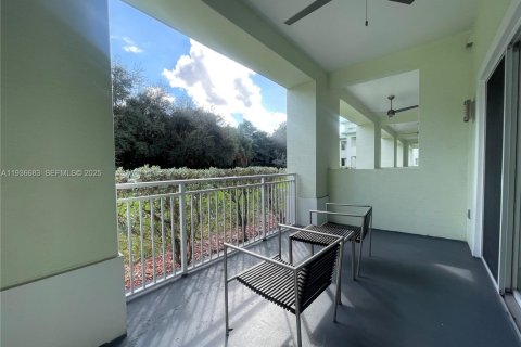 Condo in Doral, Florida, 1 bedroom  № 1994968 - photo 22