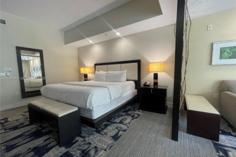 Condo in Doral, Florida, 1 bedroom  № 1994968 - photo 27