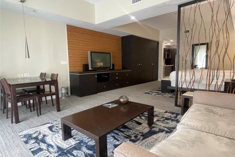 Condo in Doral, Florida, 1 bedroom  № 1994968 - photo 7