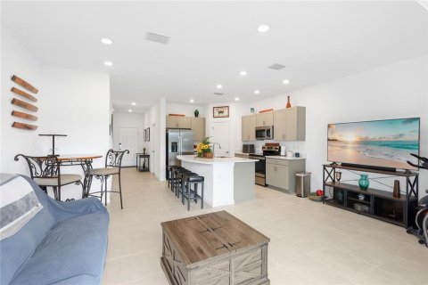 Townhouse in Nokomis, Florida 3 bedrooms, 131.18 sq.m. № 2211172 - photo 17