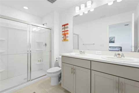 Townhouse in Nokomis, Florida 3 bedrooms, 131.18 sq.m. № 2211172 - photo 25