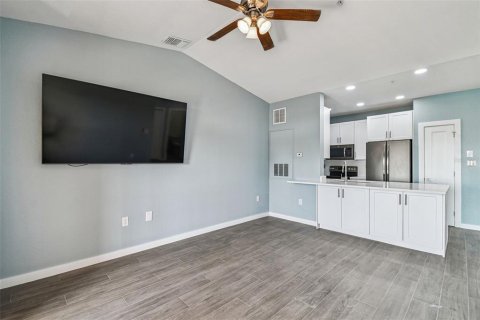 Copropriété à louer à Tampa, Floride: 1 chambre, 60.76 m2 № 2416338 - photo 7