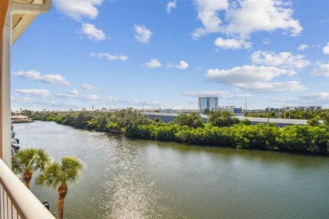 Copropriété à louer à Tampa, Floride: 1 chambre, 60.76 m2 № 2416338 - photo 14