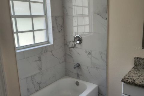 Снять в аренду таунхаус в Киссимми, Флорида 2 комнаты, 160.54м2, № 2094715 - фото 21