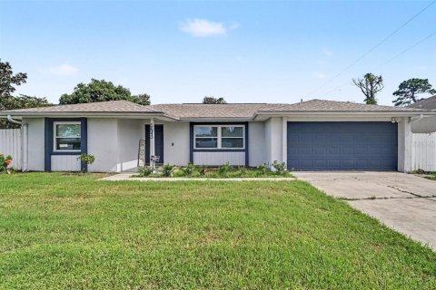 Casa en Deltona, Florida 3 dormitorios, 145.95 m2 № 2386025