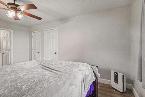 Casa en venta en Deltona, Florida, 3 dormitorios, 145.95 m2 № 2386025 - foto 18