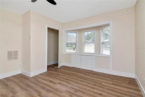 House in Plant City, Florida 3 bedrooms, 137.22 sq.m. № 1877234 - photo 16