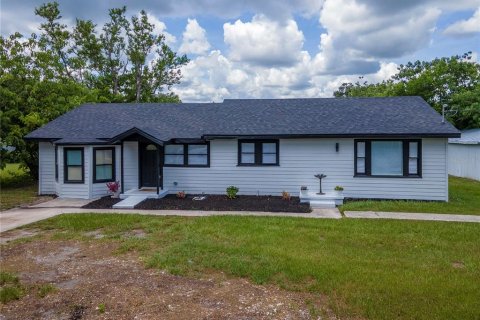 House in Plant City, Florida 3 bedrooms, 137.22 sq.m. № 1877234 - photo 1