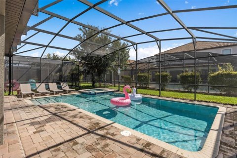 House in Davenport, Florida 8 bedrooms, 363.15 sq.m. № 1906157 - photo 3