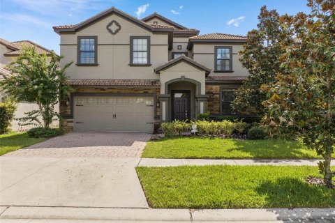 House in Davenport, Florida 8 bedrooms, 363.15 sq.m. № 1906157 - photo 2