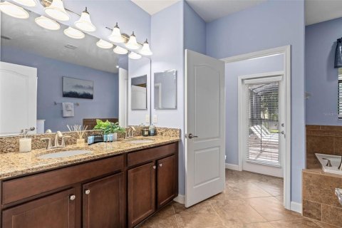 House in Davenport, Florida 8 bedrooms, 363.15 sq.m. № 1906157 - photo 21