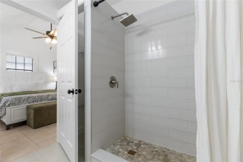 Villa ou maison à vendre à Tampa, Floride: 5 chambres, 174.28 m2 № 2294827 - photo 25