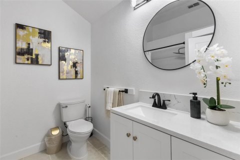 Villa ou maison à vendre à Tampa, Floride: 5 chambres, 174.28 m2 № 2294827 - photo 24